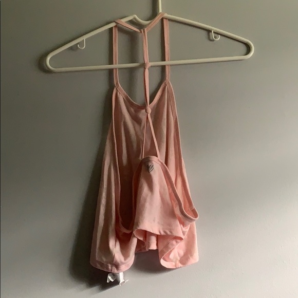 workout tank - Picture 2 of 3